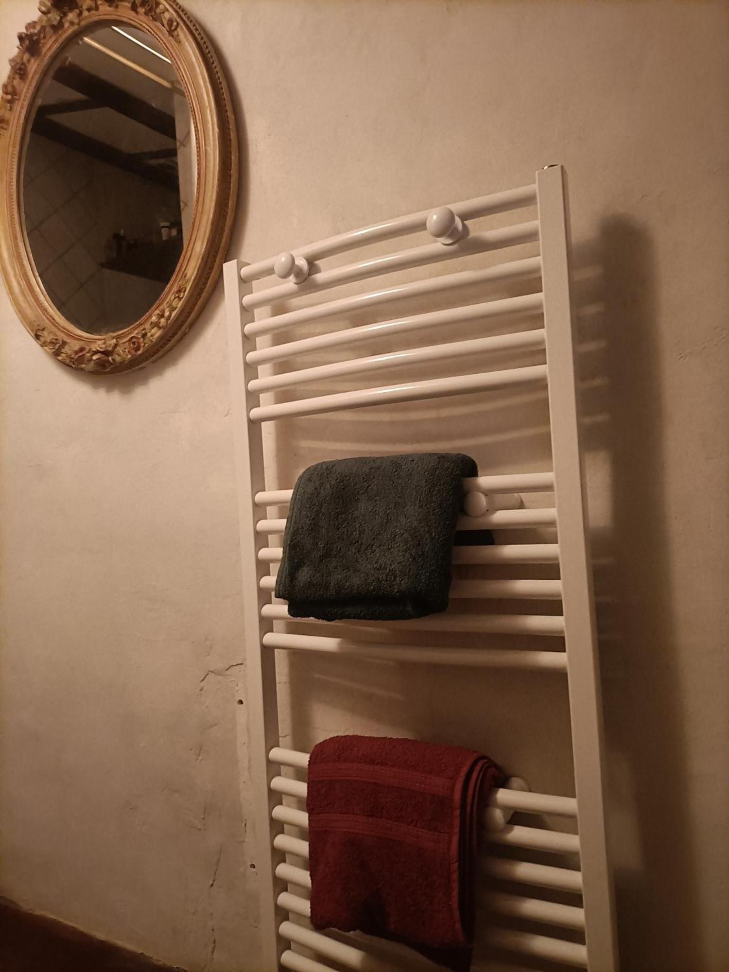 Entre Terre Et Ciel. Apartment Saignon Ngoại thất bức ảnh