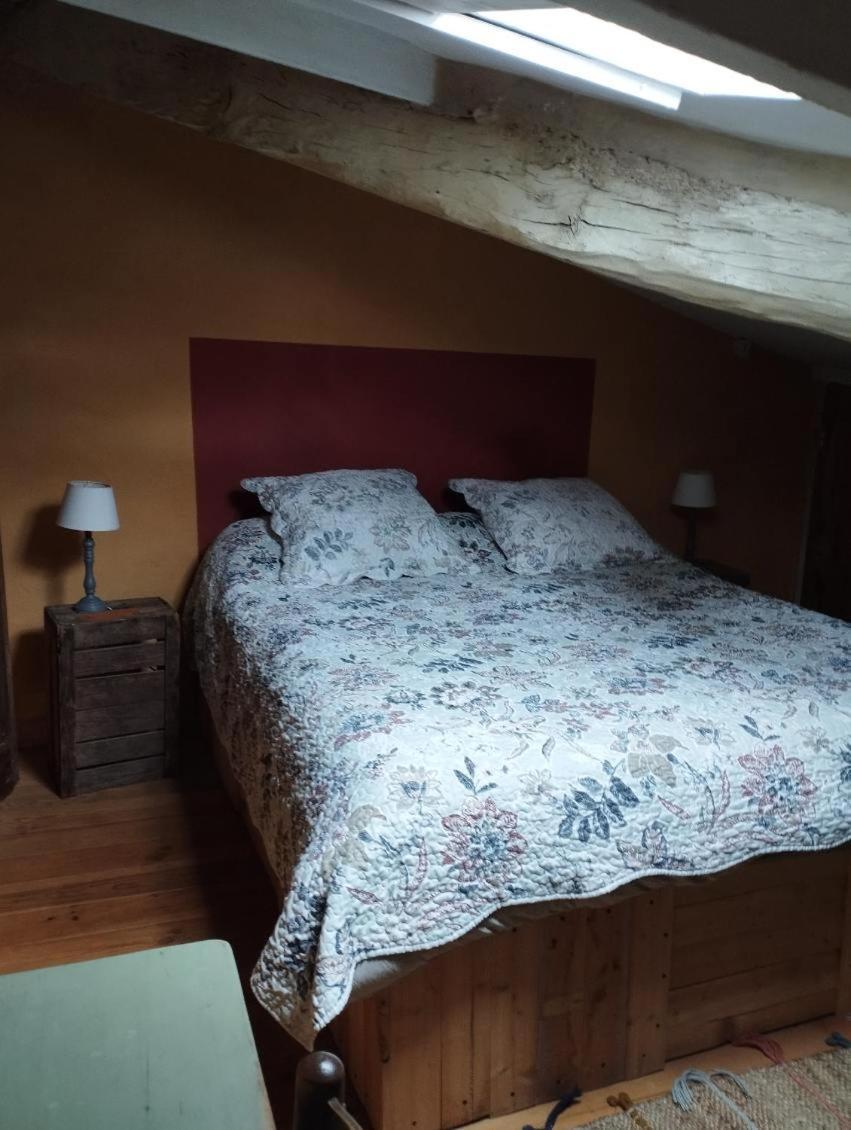 Entre Terre Et Ciel. Apartment Saignon Ngoại thất bức ảnh